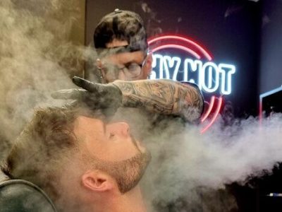 Ritual de barba - Why Not - Barcelona: expertos en marcado de barba según tu fisonomía, resaltará lo mejor de tu estilo. Aplicamos la técnica especial de VAPOR OZONO para abrir poros y lograr un mejor resultado.