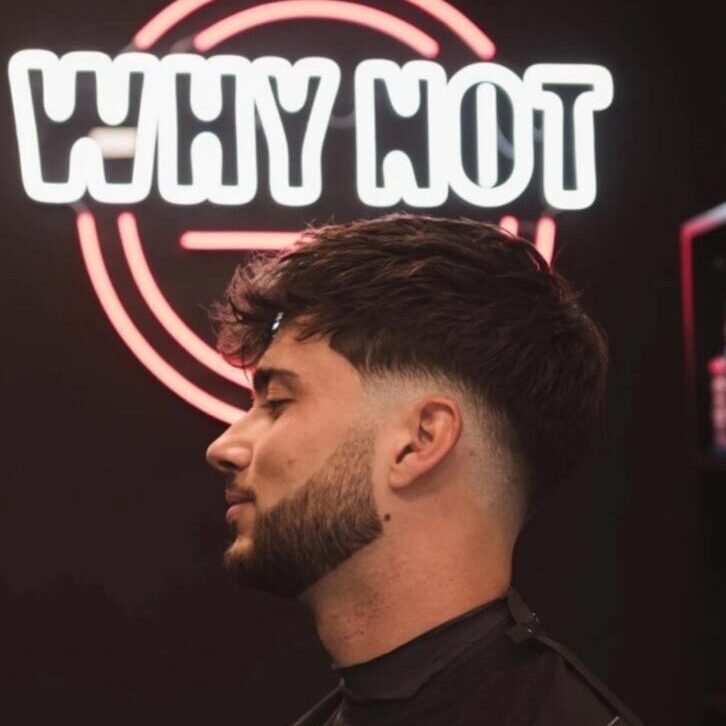 Corte de pelo, arreglo de barba, lavado y peinado